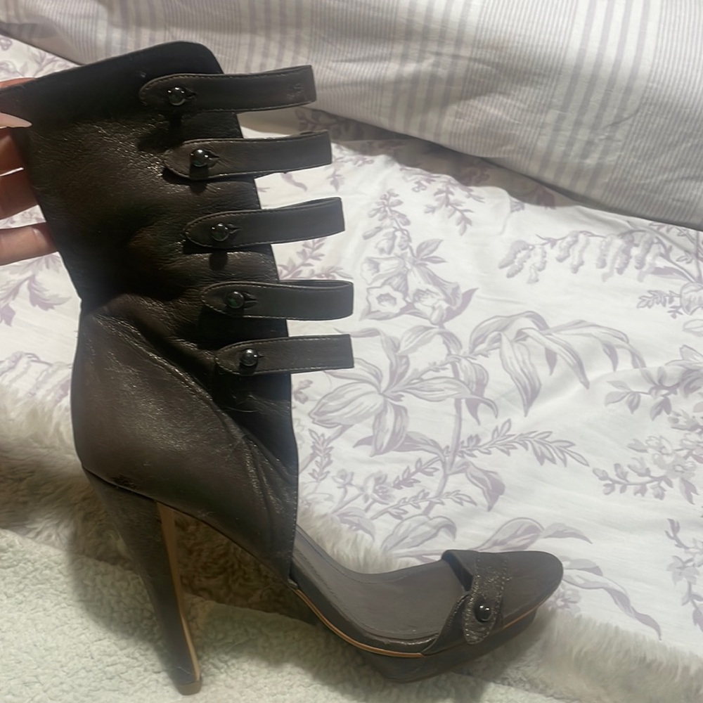 Super cute y2k heels